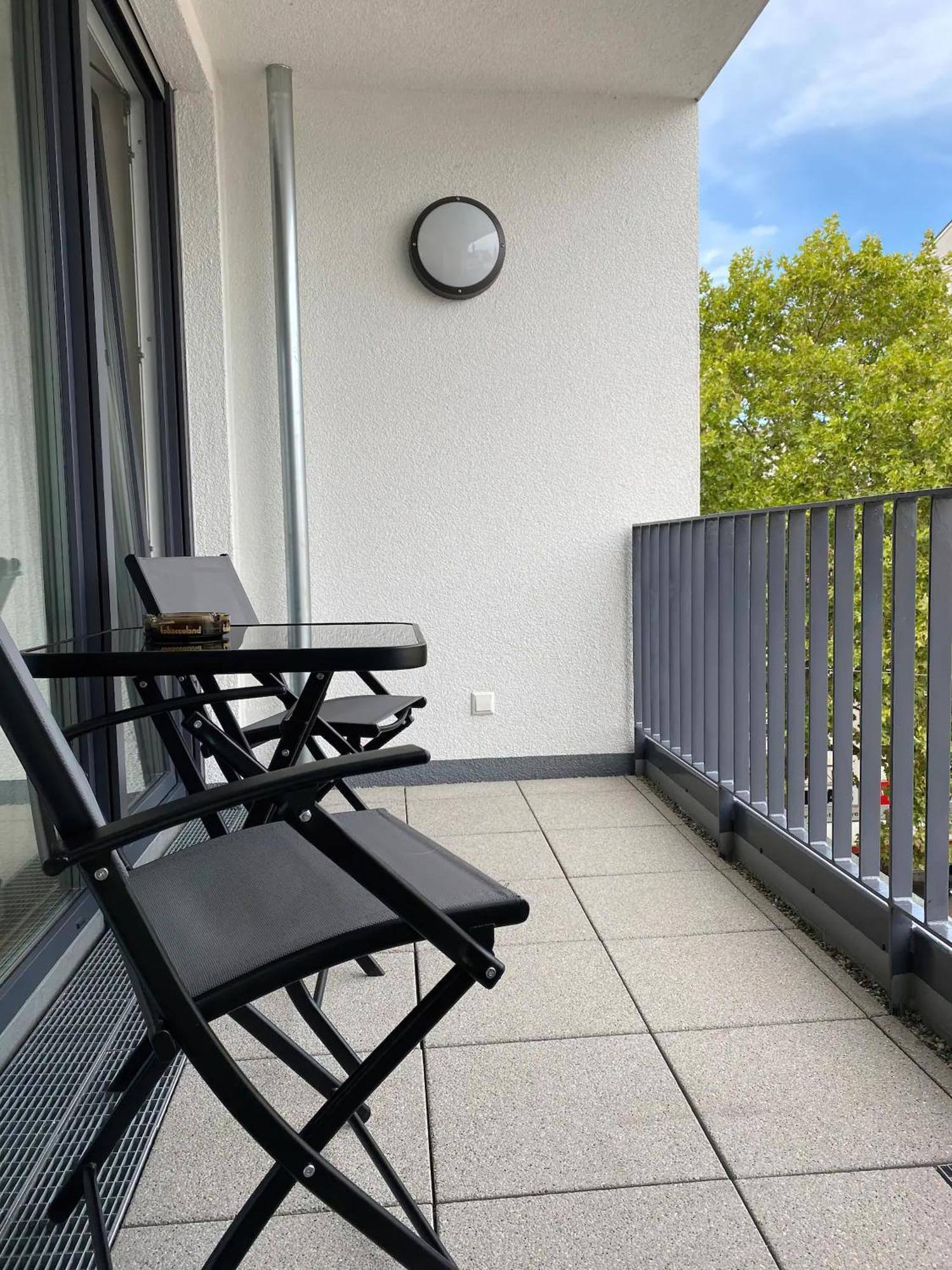 Schoenes 2 Zimmer Apartment Zentral Gelegen Pforzheim Exteriör bild