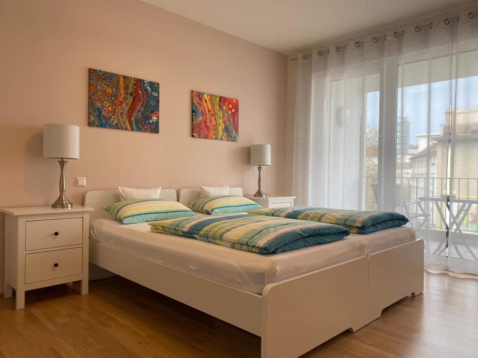 Schoenes 2 Zimmer Apartment Zentral Gelegen Pforzheim Exteriör bild