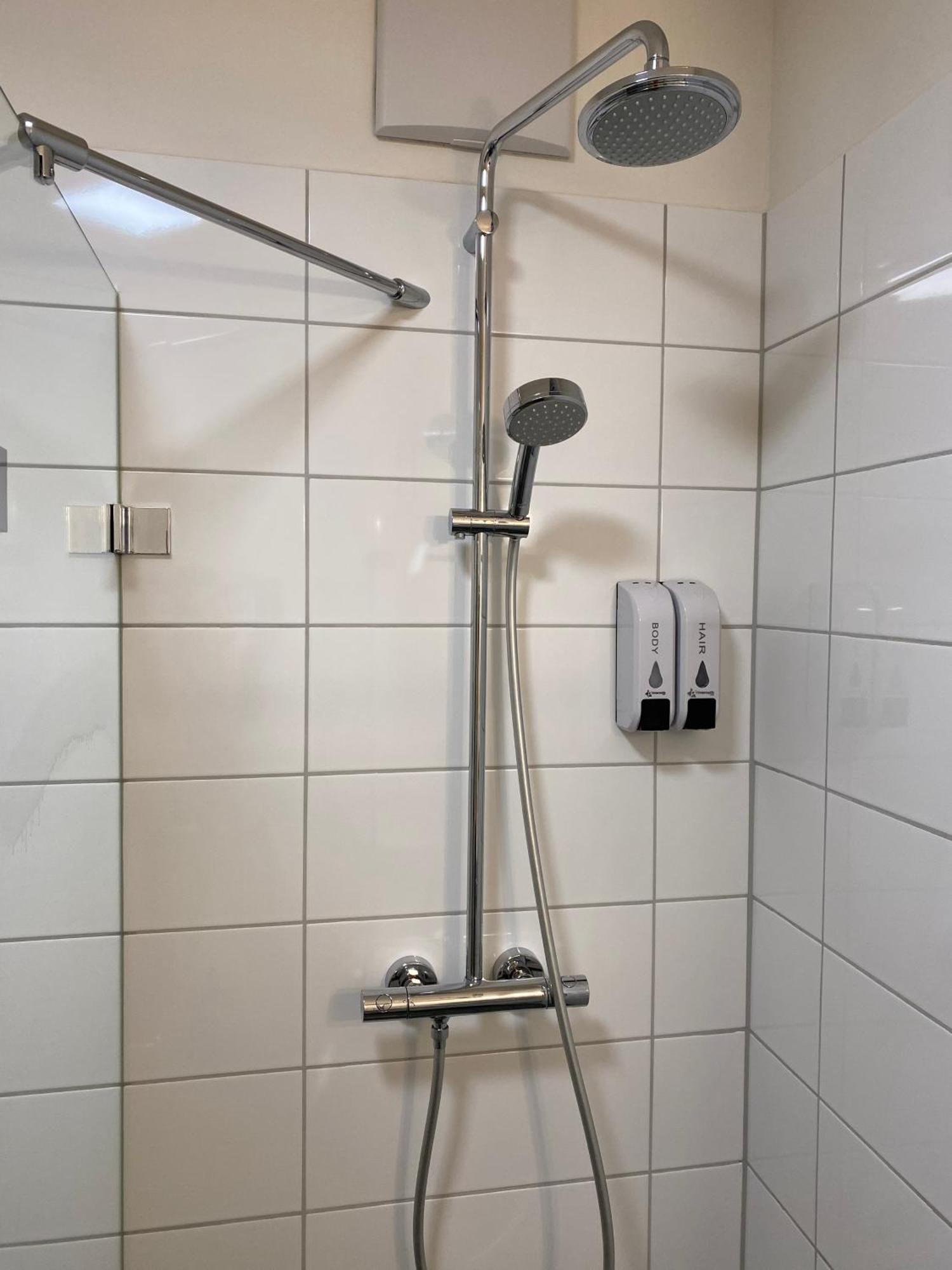 Schoenes 2 Zimmer Apartment Zentral Gelegen Pforzheim Exteriör bild
